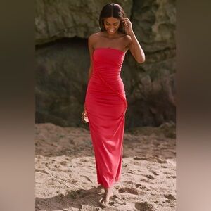 NWT Anthropologie Gabbie Strapless Ruched Tube Dress Celandine Red  - Large 🟥